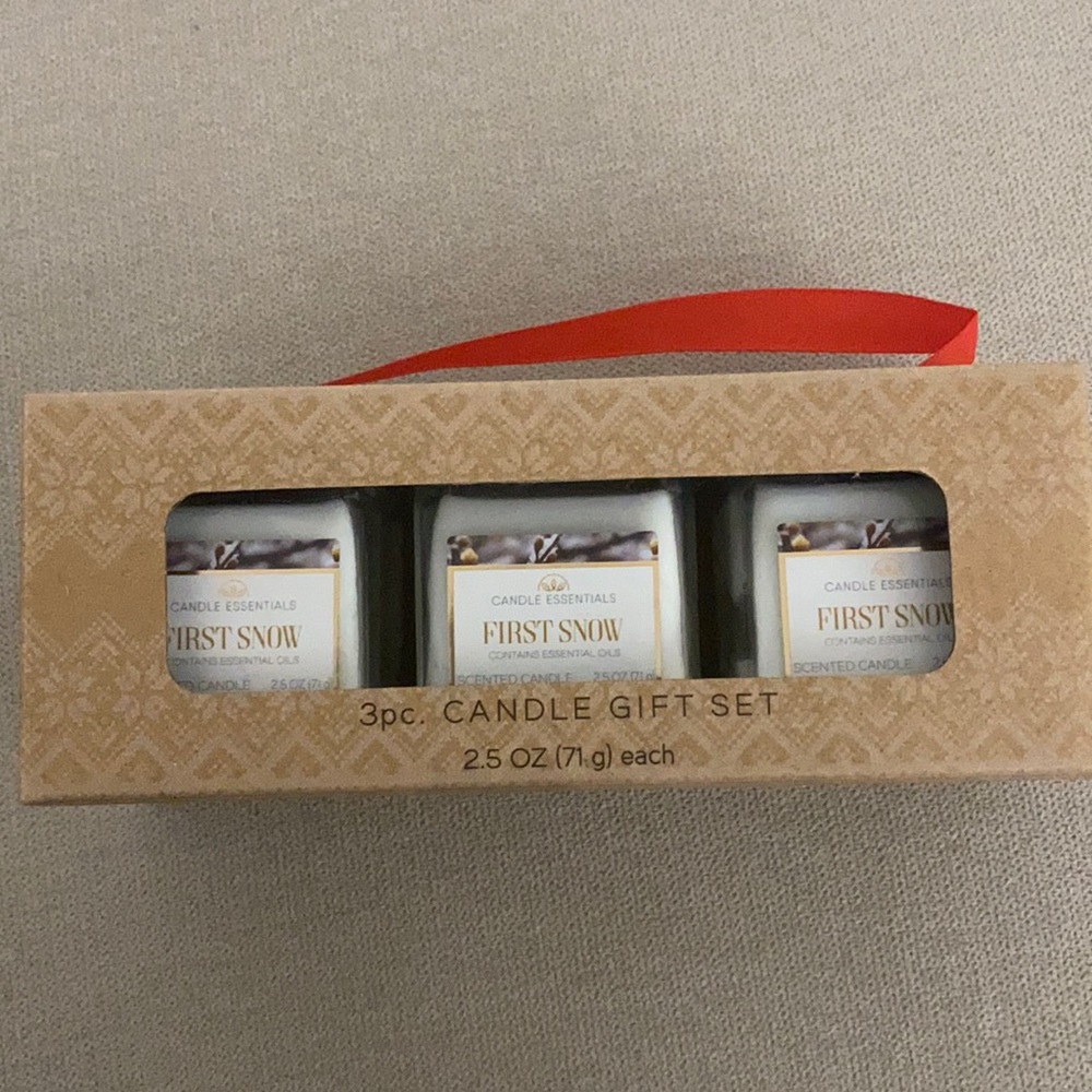 Candle Essentials First Snow